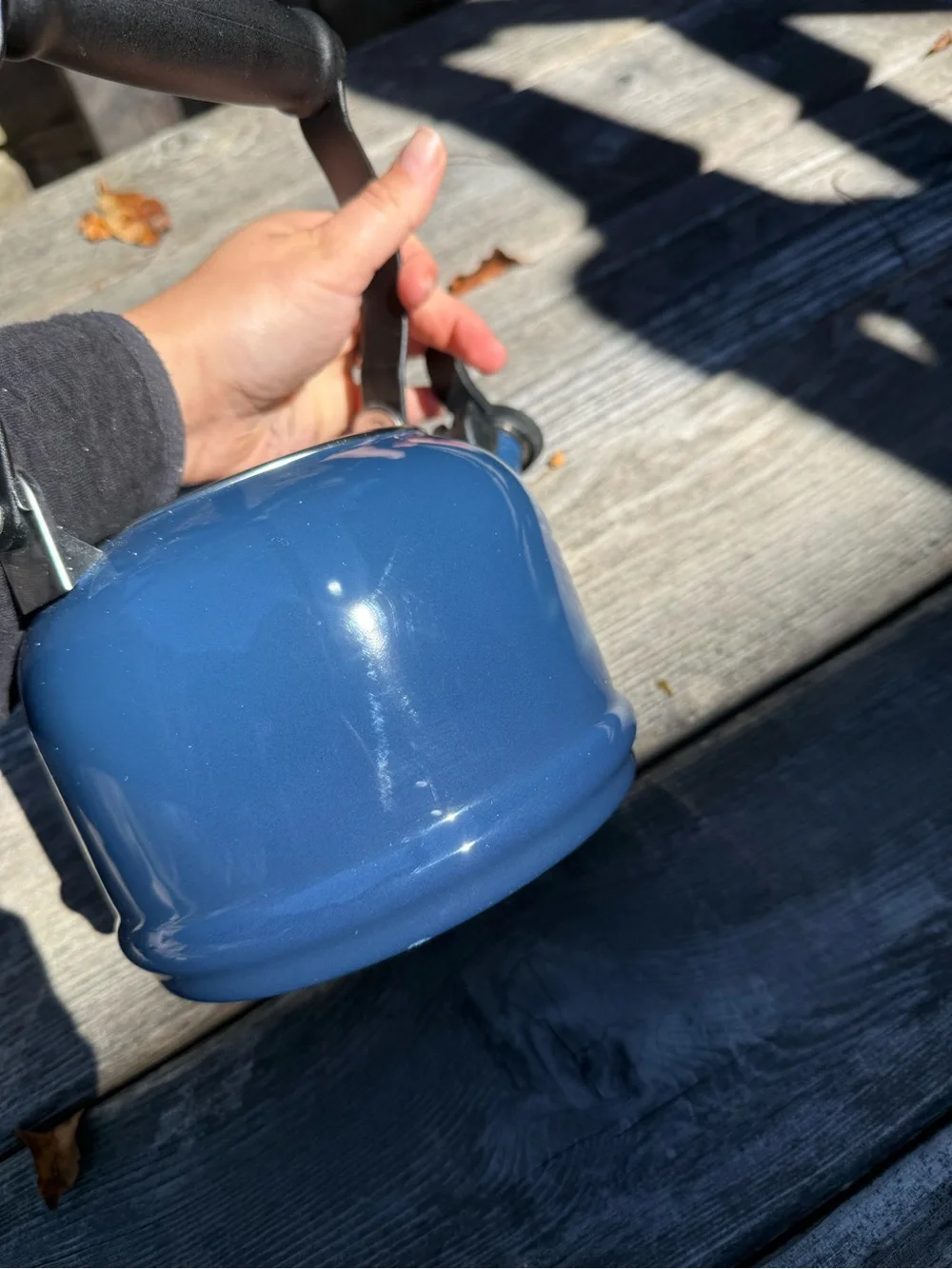 Le creuset Blue Enamel Whistling Teakettle with Black Handle